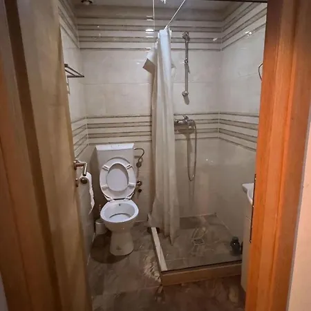 Prestige Hostel *